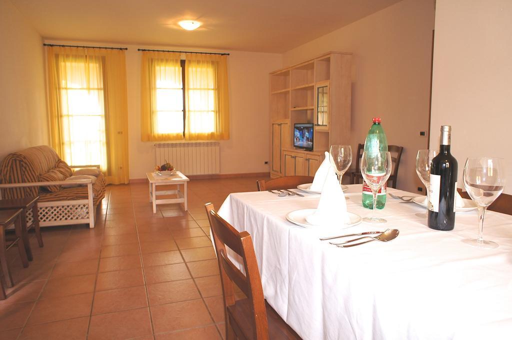 Appartamenti In Residence Villa Santa Maria San Vincenzo Oda fotoğraf